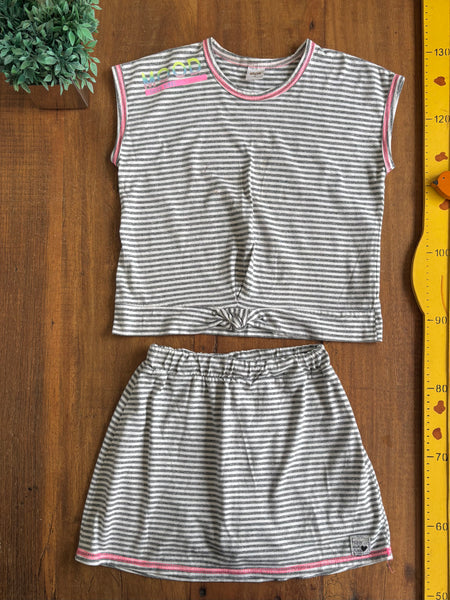 Conjunto Shorts Saia e Blusa Listras Elian TAM 12 Anos