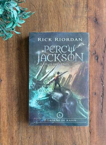 Livro O Ladrão de Raios - Percy Jackson e os Olimpianos