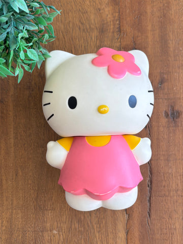 Hello Kitty Grow Vinil TAM 19 cm