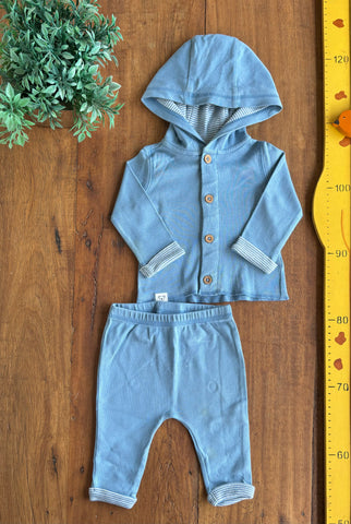 Conjunto Carter's Casaquinho e Calça TAM 3 Meses