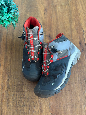 Bota Quechua Trilha Crossrock TAM 37