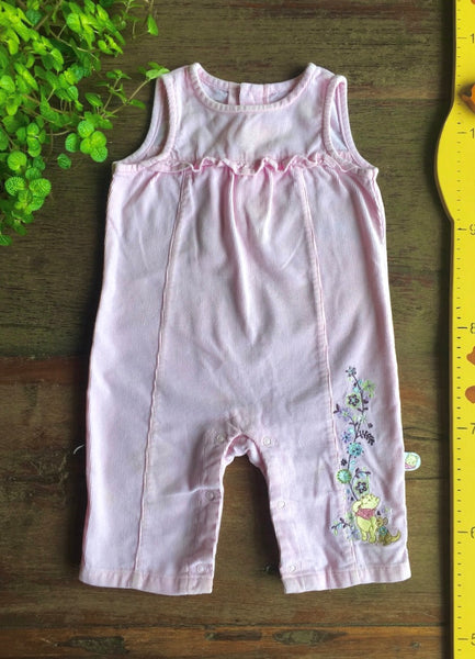 Jardineira Veludo Rosa Disney Pooh TAM 6 Meses