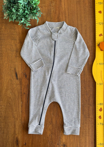 Macacão Bebê Suedine Mescla Listrado Marinho TAM 3 a 6 Meses
