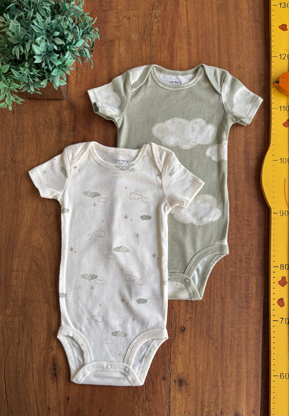 Conjunto Body Carter’s Bebê Nuvem Novo TAM 12 Meses