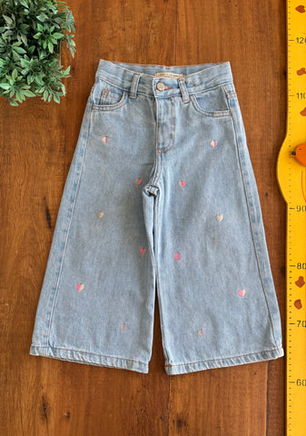 Calça Wide Leg Infantil em Jeans com Bordado Corações TAM 2 Anos