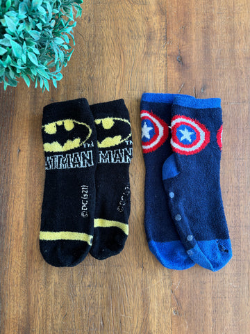 Kit Meia Antiderrapante Cano Medio Batman TAM 4 a 6 Anos