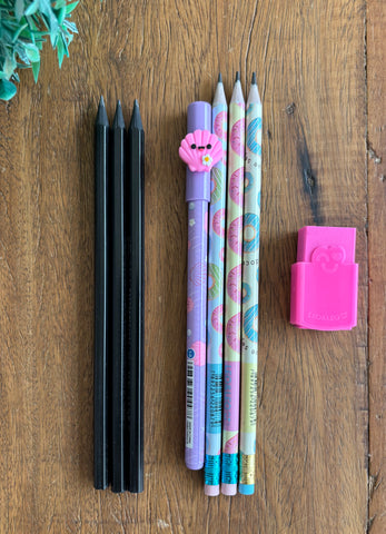 Kit Escolar Caneta Esferografica 1.0mm, Borracha e Lápis Donuts 2HB NOVO Leo&Leo