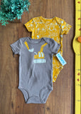 Conjunto Body Carter’s Bebê Trator Novo TAM 9 Meses