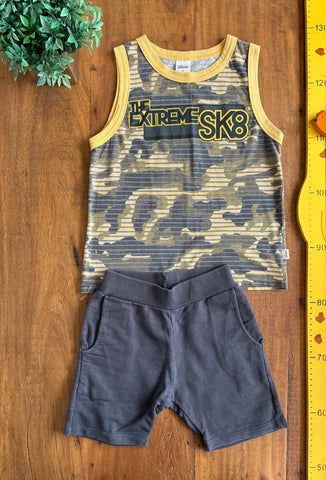 Conjunto Elian Infantil Camiseta e Shorts Moletom TAM 4 Anos