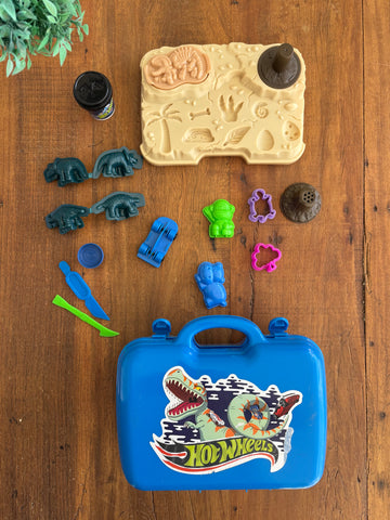 Hot Wheels Maleta de Massinhas Carros e Dino