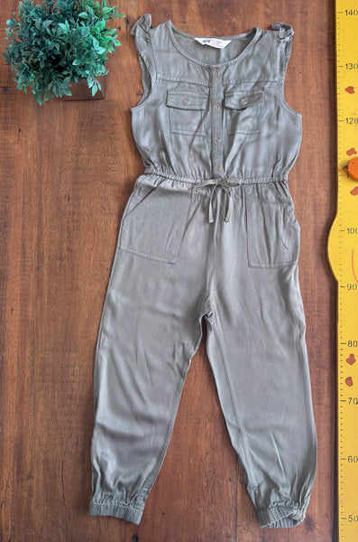 Macacão Jardineira Botões Pressão H&M TAM 3/4 Anos 110 cm