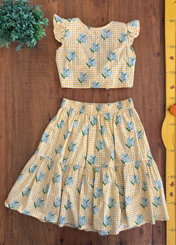 Conjunto Cropped e Saia Fábula Amarelo Flores Xadrez TAM 8 Anos