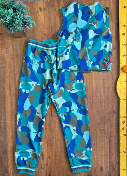 Conjunto Infantil Lilica Ripilica Camuflado Azul – Blusa e Calça TAM 6 Anos