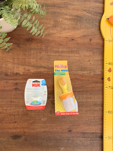 Kit Chupeta Nuk + Chupeta de Alimentação Nuby