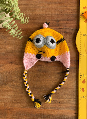 Gorro Crochê Minnion Amarelo e Rosa TAM 17 cm