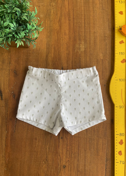 Shorts Branco Estampa Gliter Alphabeto   TAM 3 Anos